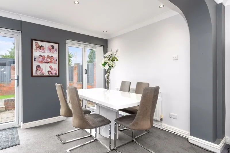 Buckingham Drive, Luton LU2 9RA, photo 5