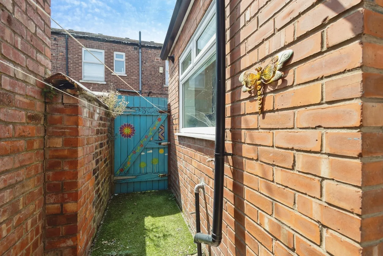 Parkfield Avenue, Manchester, Greater Manchester, M14, photo 21