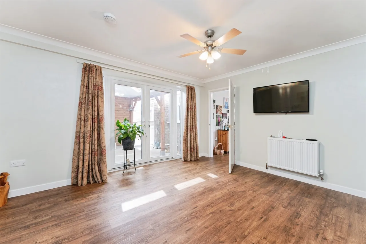Nursery Drive, MARCH, photo 8