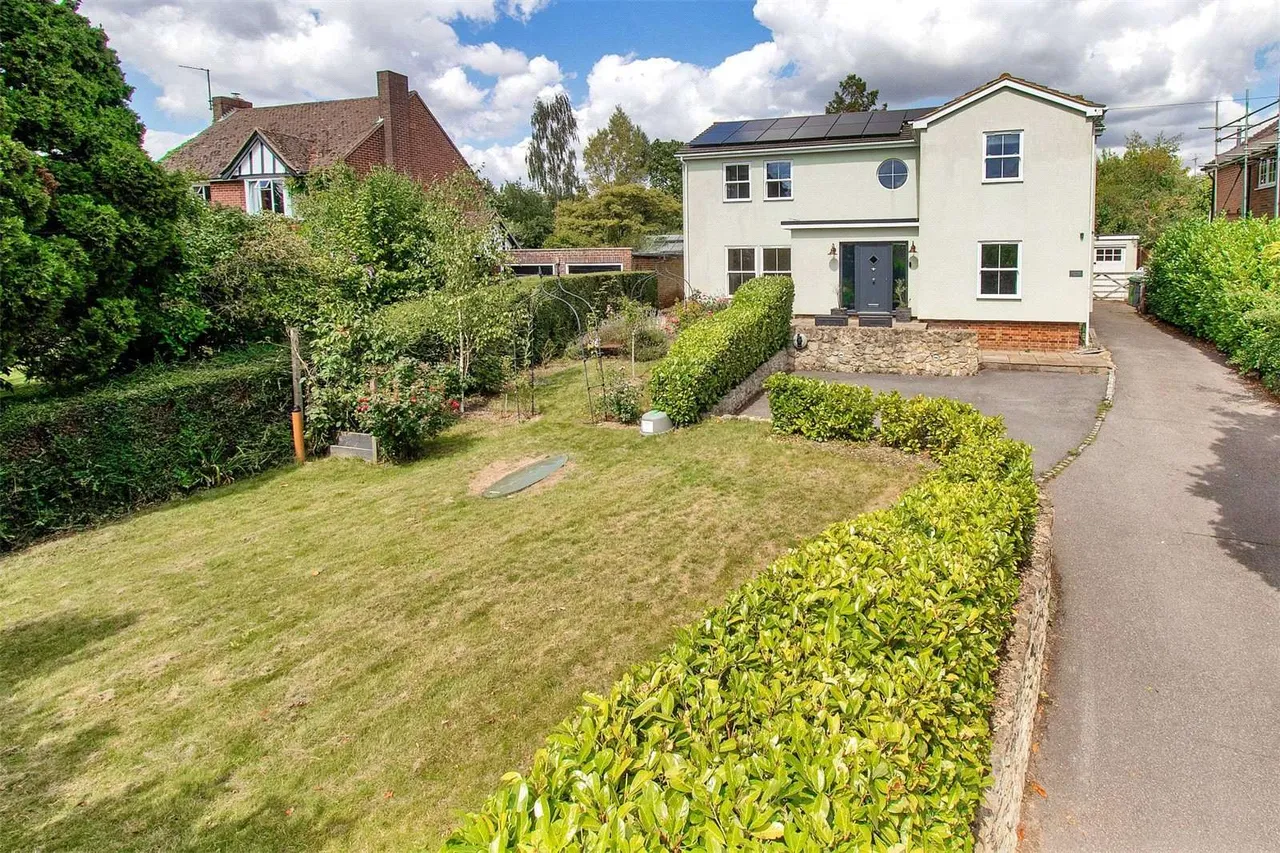 5 bed house for sale — Chart Road, Sutton Valence, Maidstone, Kent, ME17 3AW