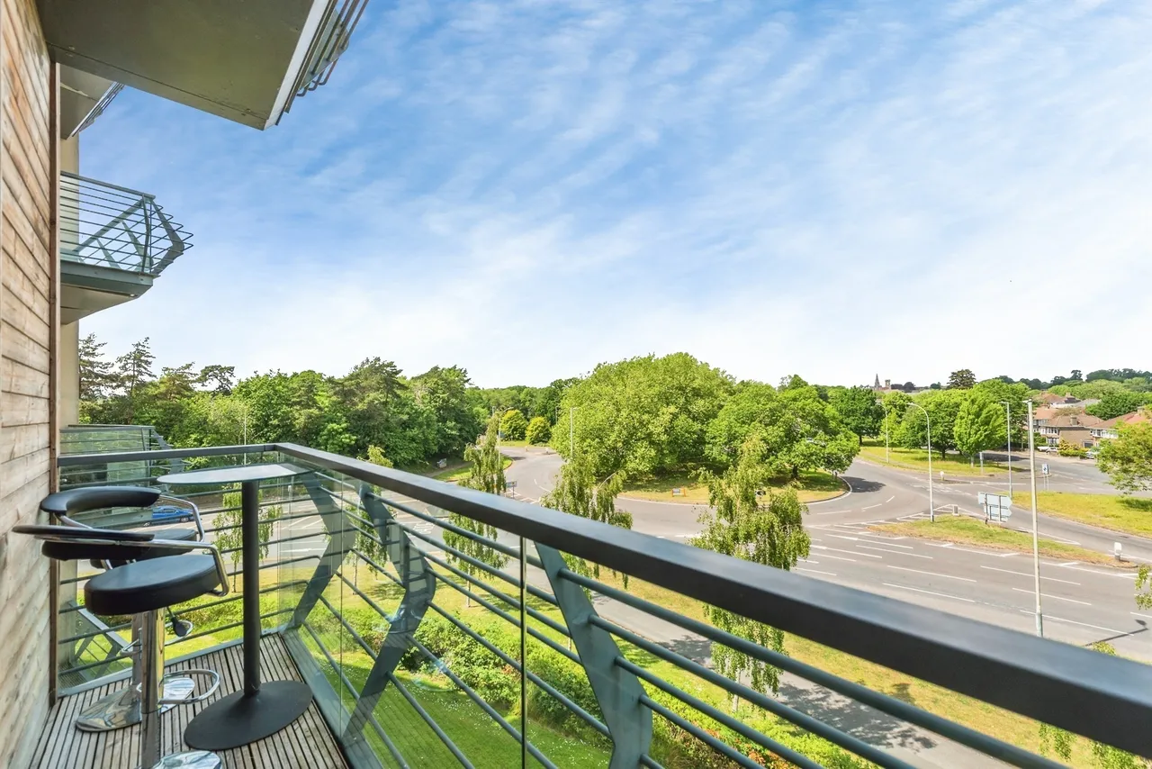Tunnicliffe Close, Swindon, SN3, photo 17