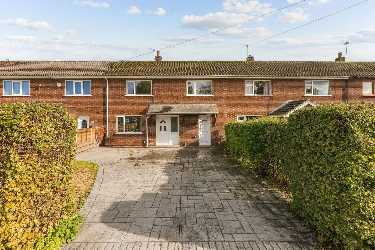 3 bed house for sale, Earlsway, Macclesfield