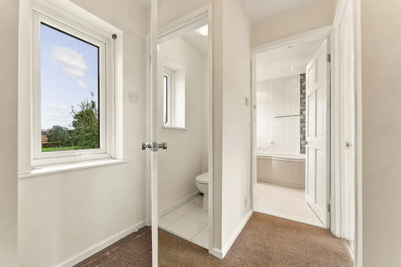 Earlsway, Macclesfield, photo 14