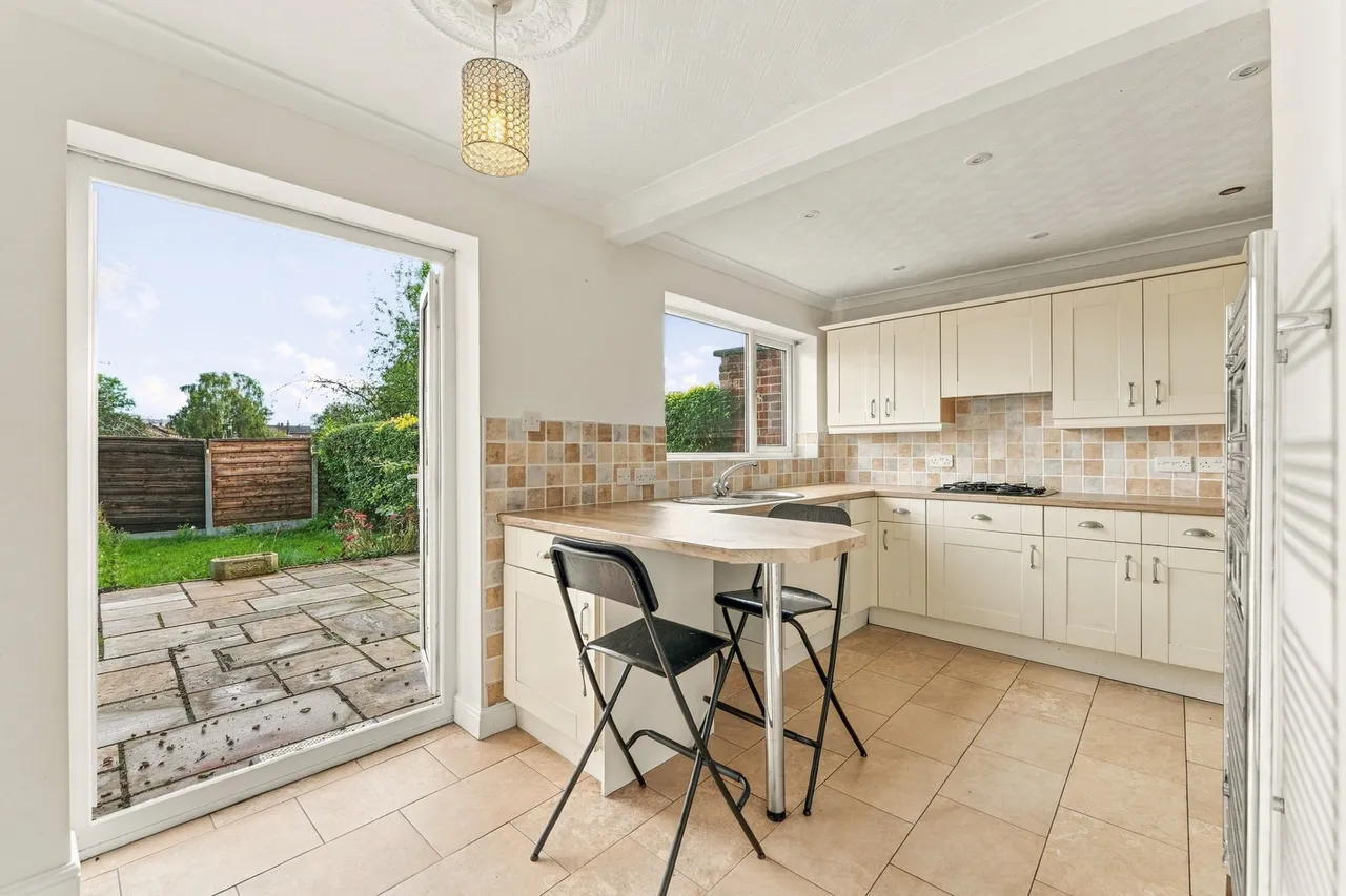 Earlsway, Macclesfield, photo 4