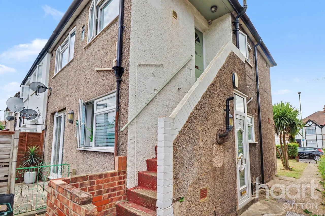 Wrythe Lane, Carshalton, SM5, photo 13
