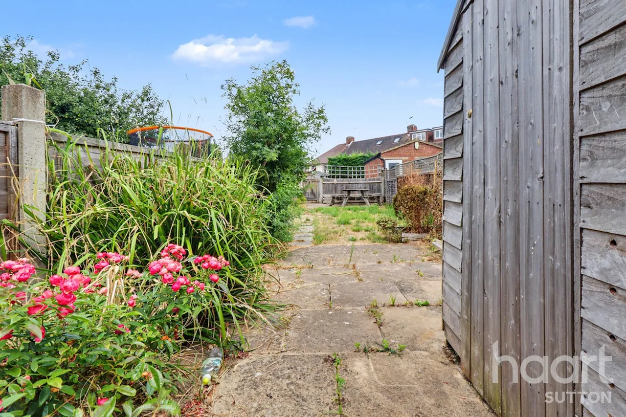 Wrythe Lane, Carshalton, SM5, photo 11