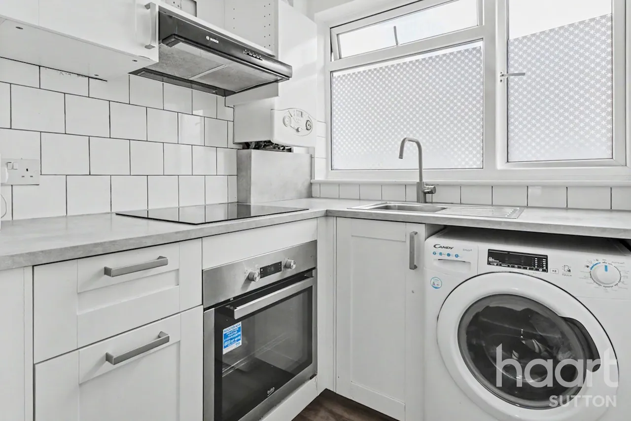 Wrythe Lane, Carshalton, SM5, photo 6