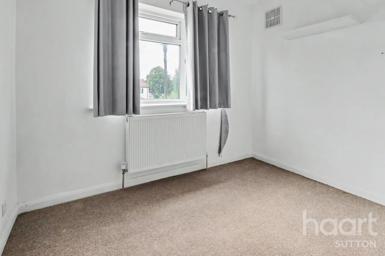 Wrythe Lane, Carshalton, SM5, photo 9