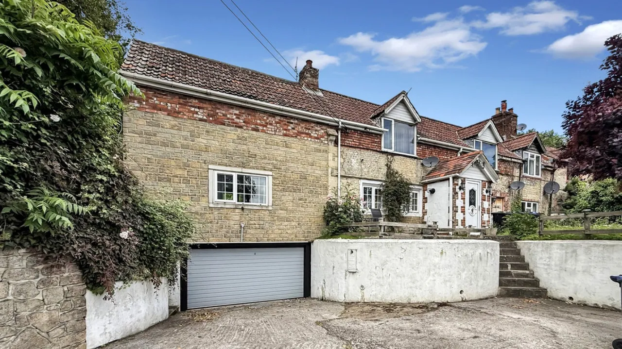 2 bed house for sale, Sutton End, Crockerton, BA12