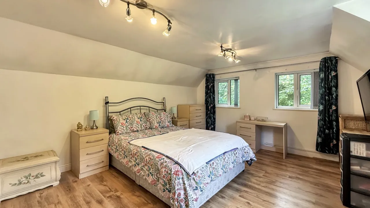 Sutton End, Crockerton, BA12, photo 9