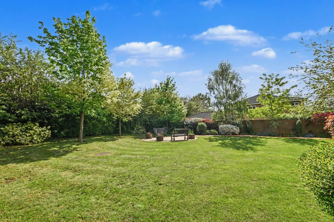 St. Georges Avenue, Stamford, PE9, photo 11
