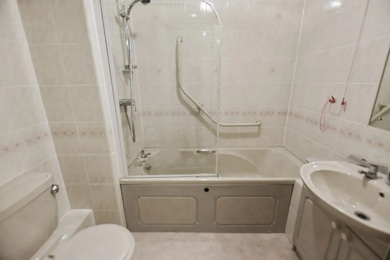 St. Georges Avenue, Stamford, PE9, photo 5