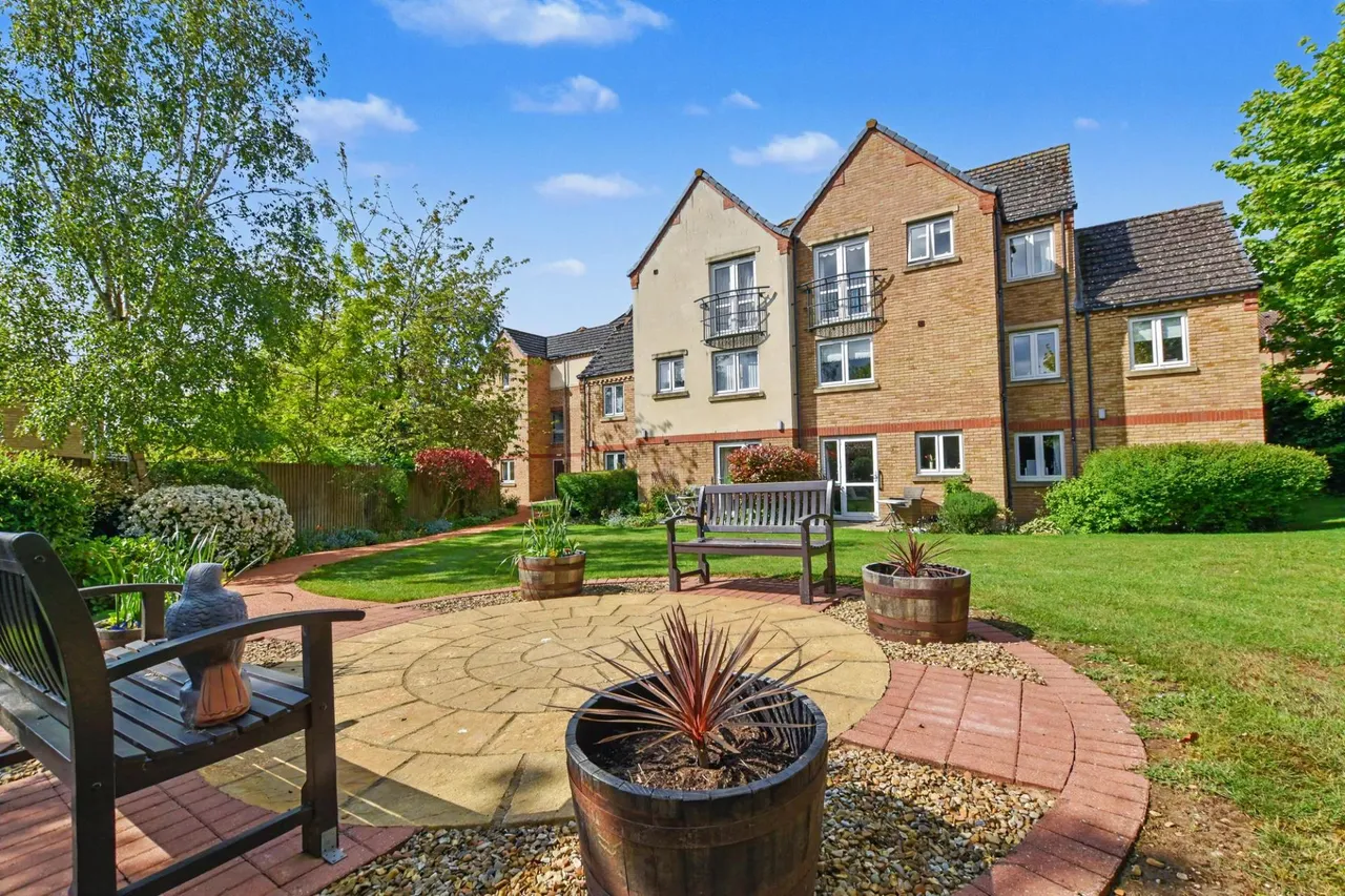 St. Georges Avenue, Stamford, PE9, photo 9