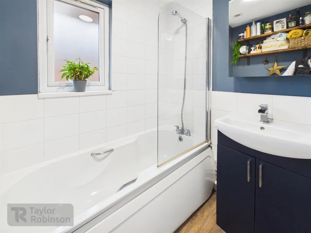 Fenchurch Road, Maidenbower, RH10, photo 7