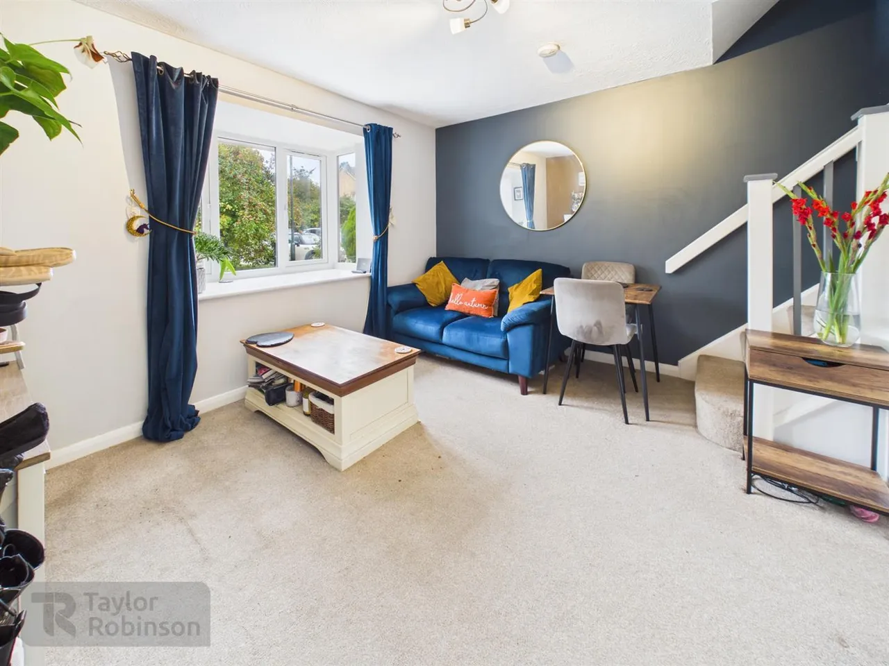 Fenchurch Road, Maidenbower, RH10, photo 3