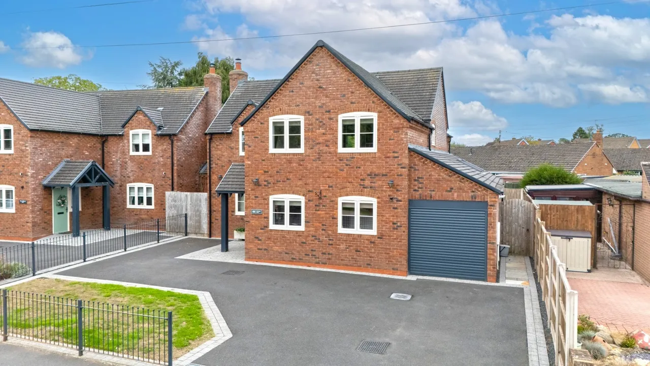 Wellington Road, Muxton, TF2, photo 35