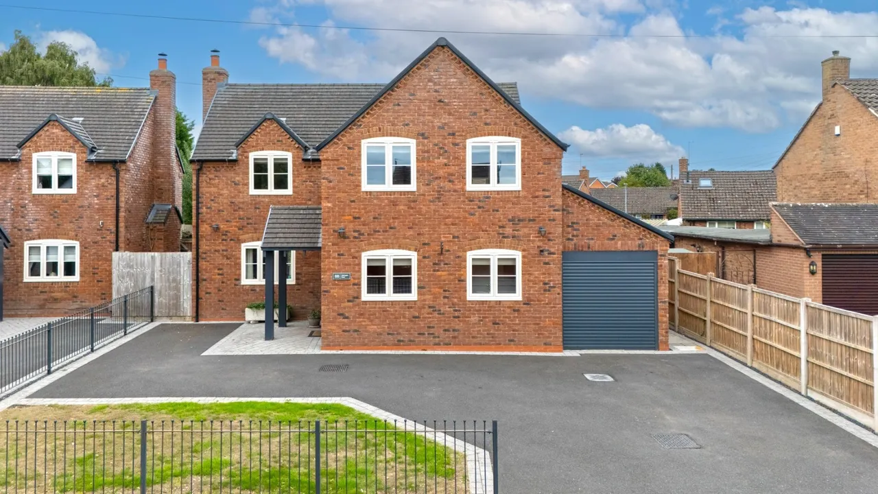 3 bed house for sale, Wellington Road, Muxton, TF2
