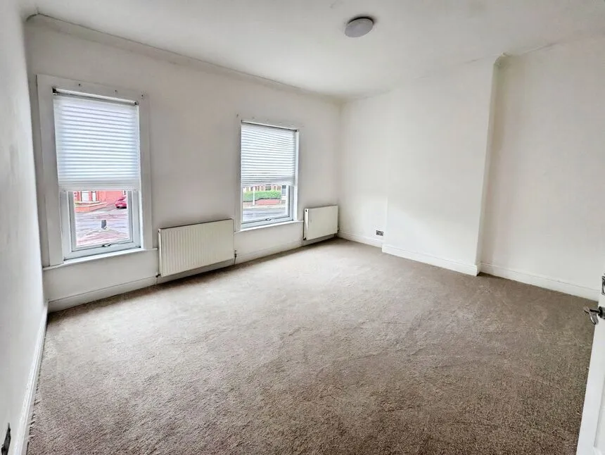 Memorial Road, Worsley, M28, photo 7