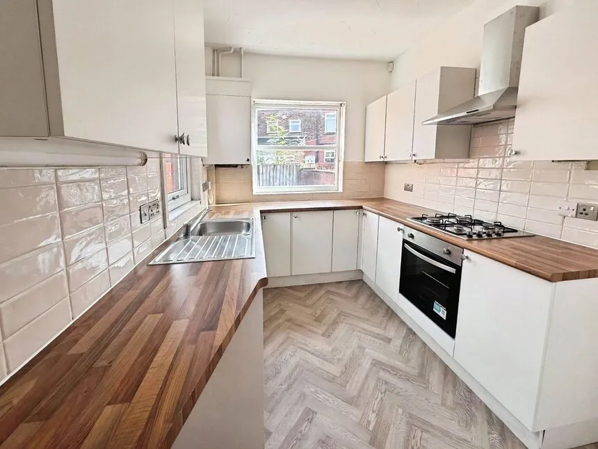 Memorial Road, Worsley, M28, photo 5