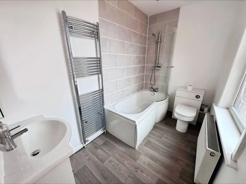 Memorial Road, Worsley, M28, photo 10