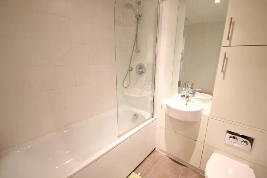 Church Street East, Woking, GU21, photo 4