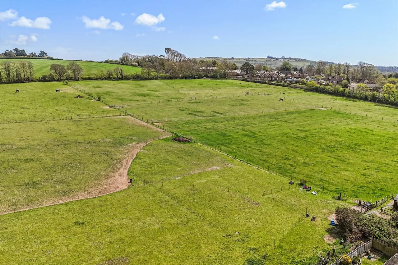 Downview Road, Findon, Worthing, photo 19