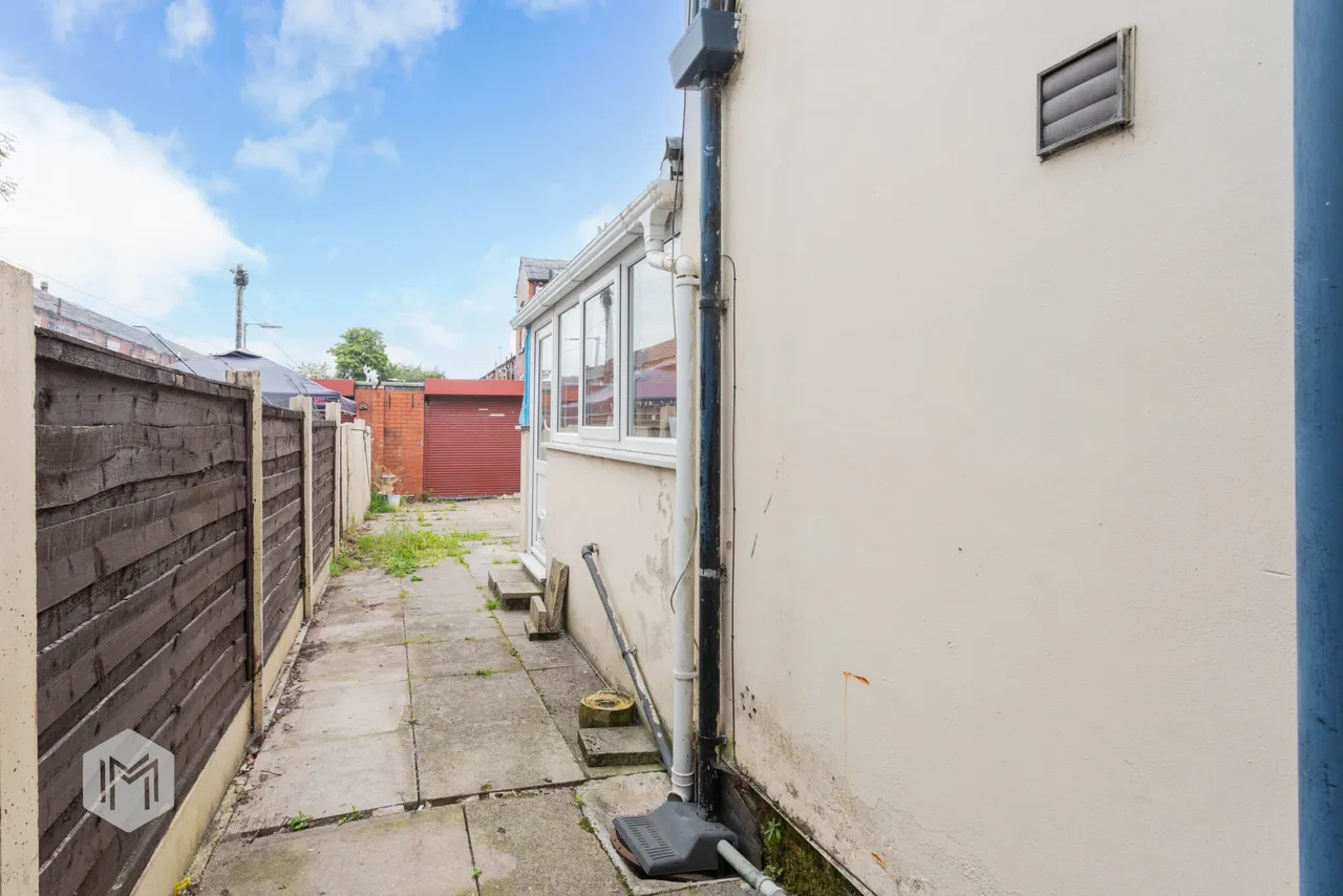 Morris Green Lane, Bolton, BL3 3JU, photo 22