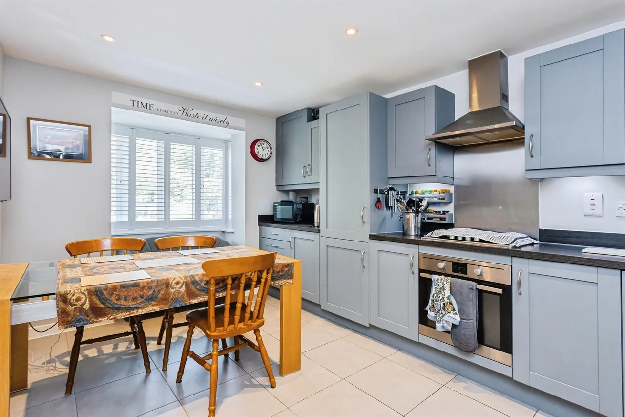 Goldfinch Road, Burgess Hill, RH15, photo 4