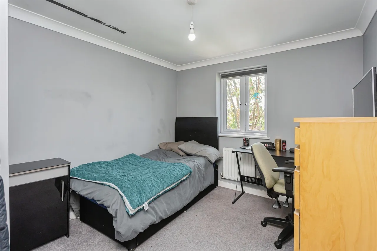 Goldfinch Road, Burgess Hill, RH15, photo 7