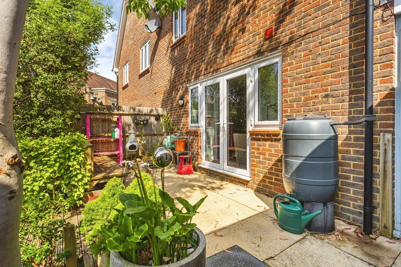 Goldfinch Road, Burgess Hill, RH15, photo 14