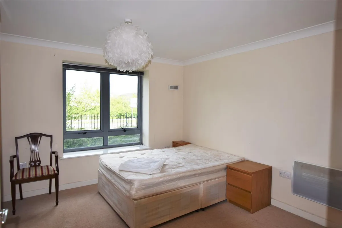Quayside Drive, Colchester, Essex, CO2 8GQ, photo 5