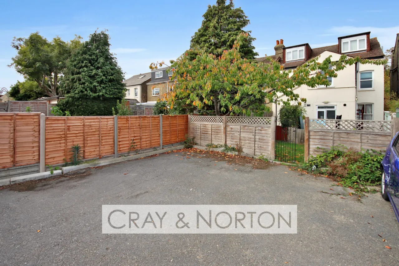 Woodside Green, Woodside, SE25 5EW, photo 7