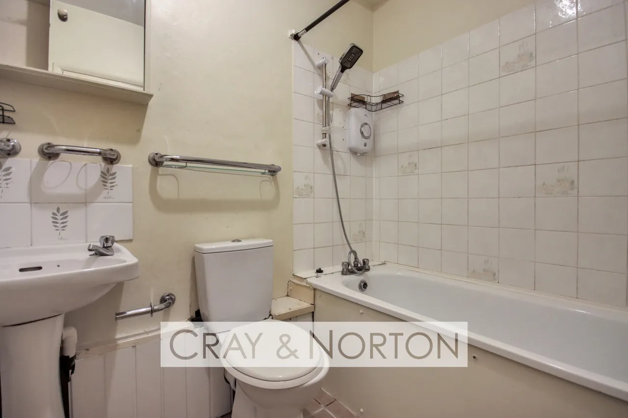 Woodside Green, Woodside, SE25 5EW, photo 5