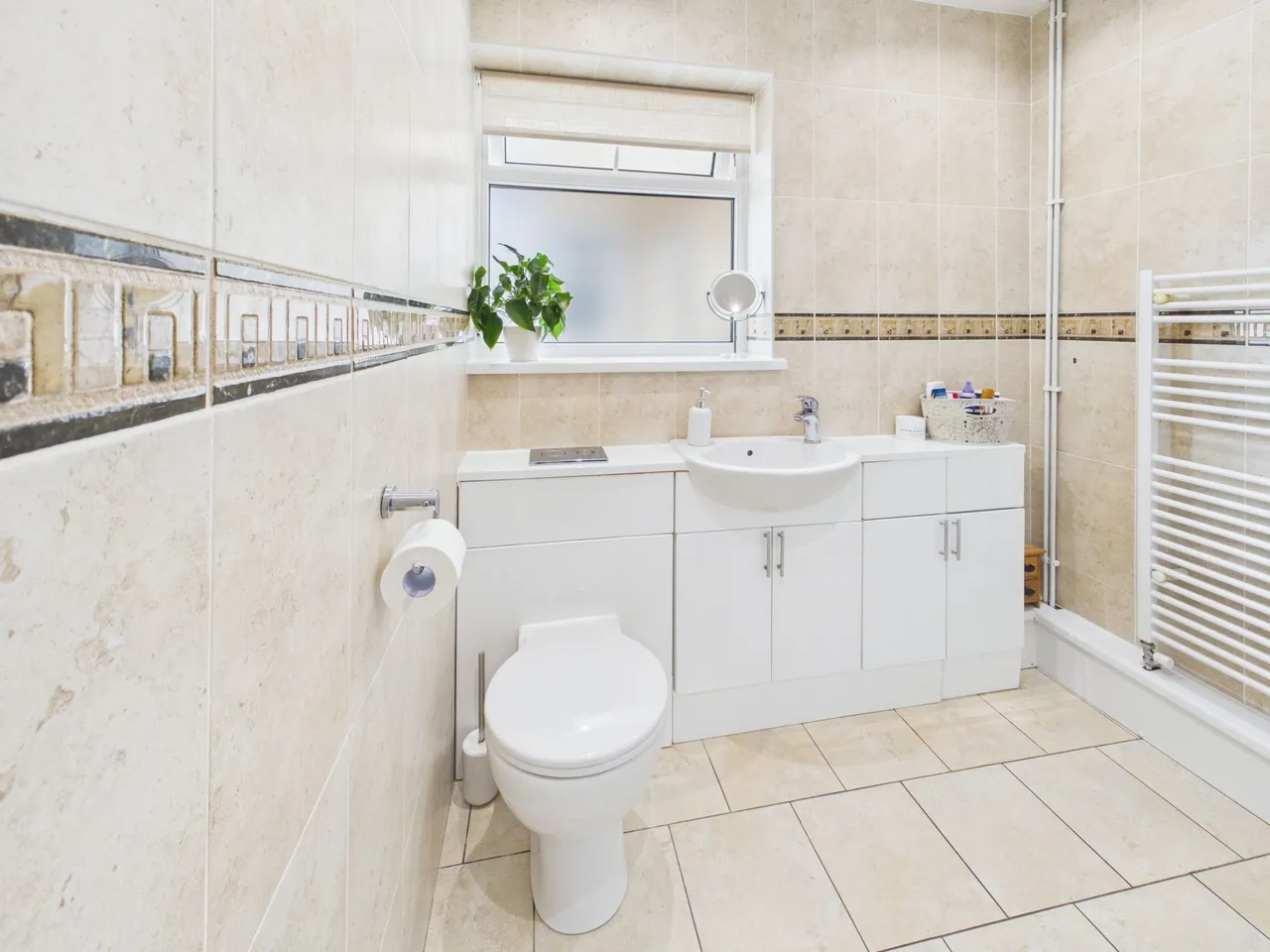 Beaufort Avenue, Llangattock, NP8, photo 17