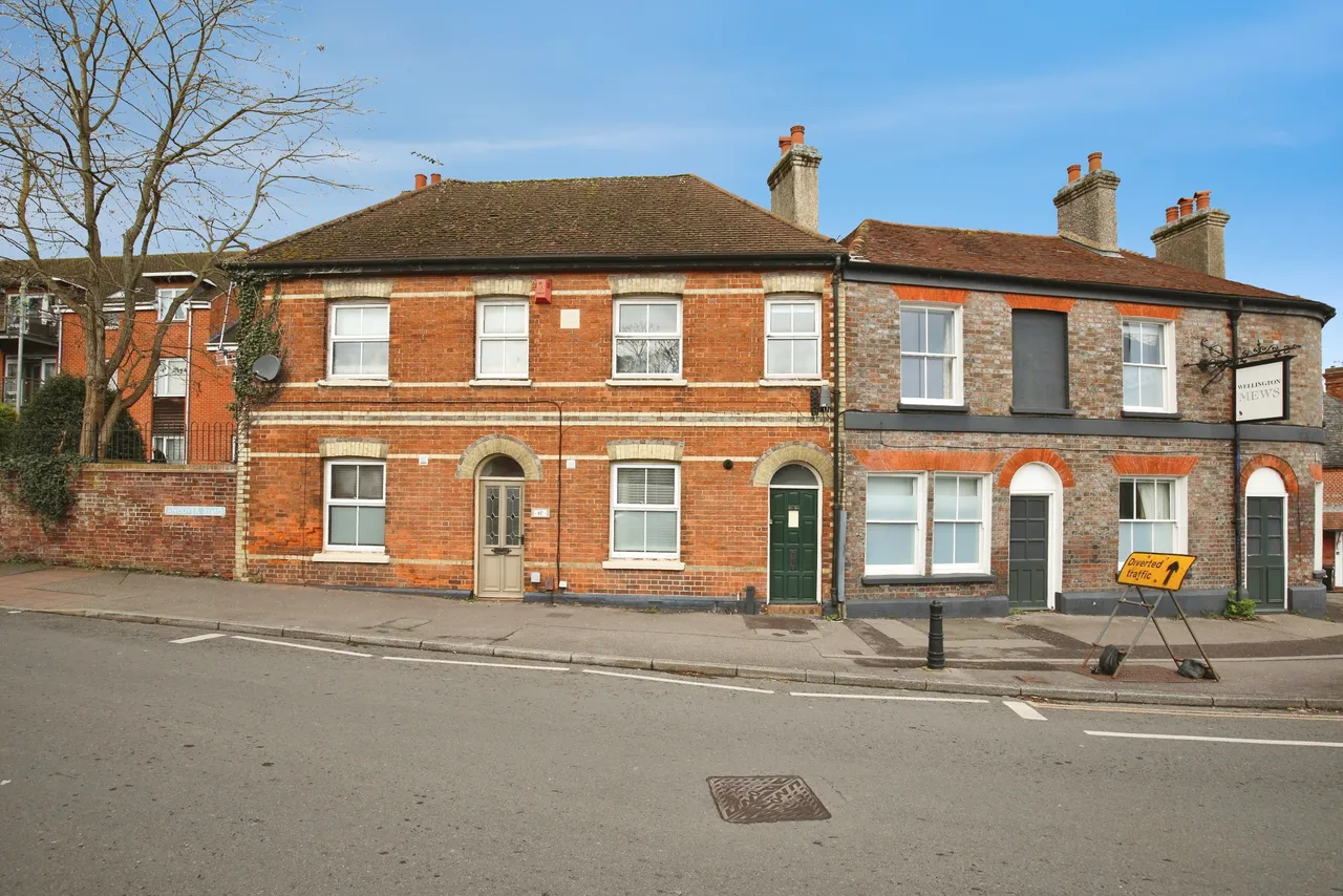 Andover Road, Newbury, RG14, photo 6