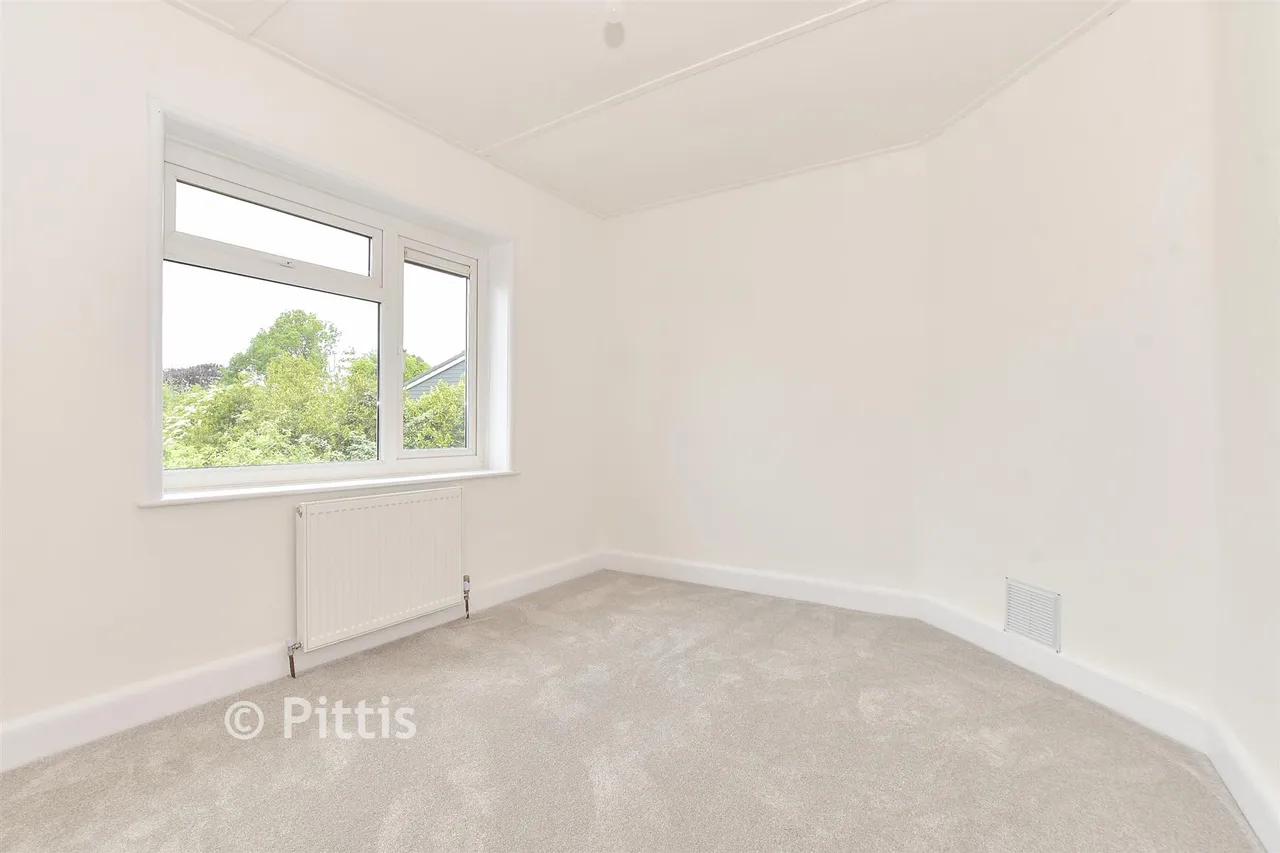 School Lane, Newport, PO30, photo 11