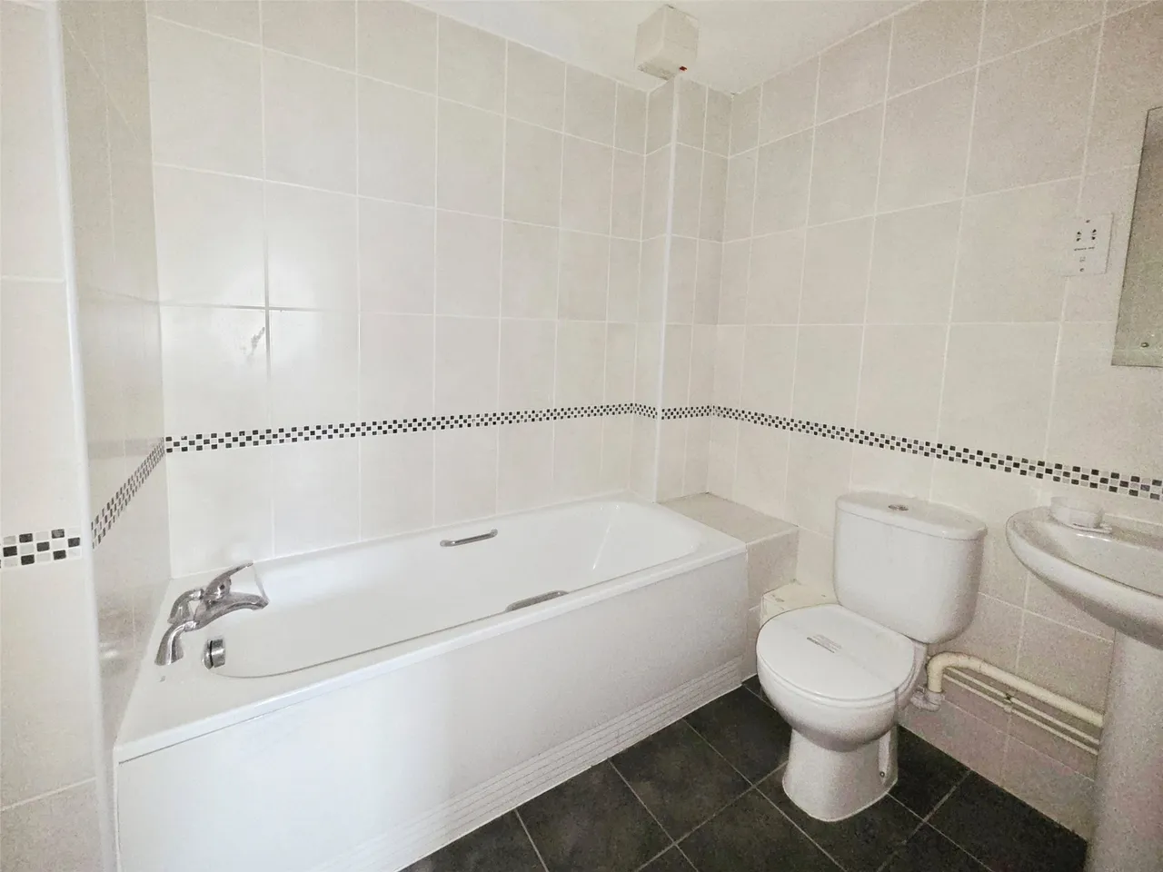 Well Lane, Bebington, CH63, photo 4