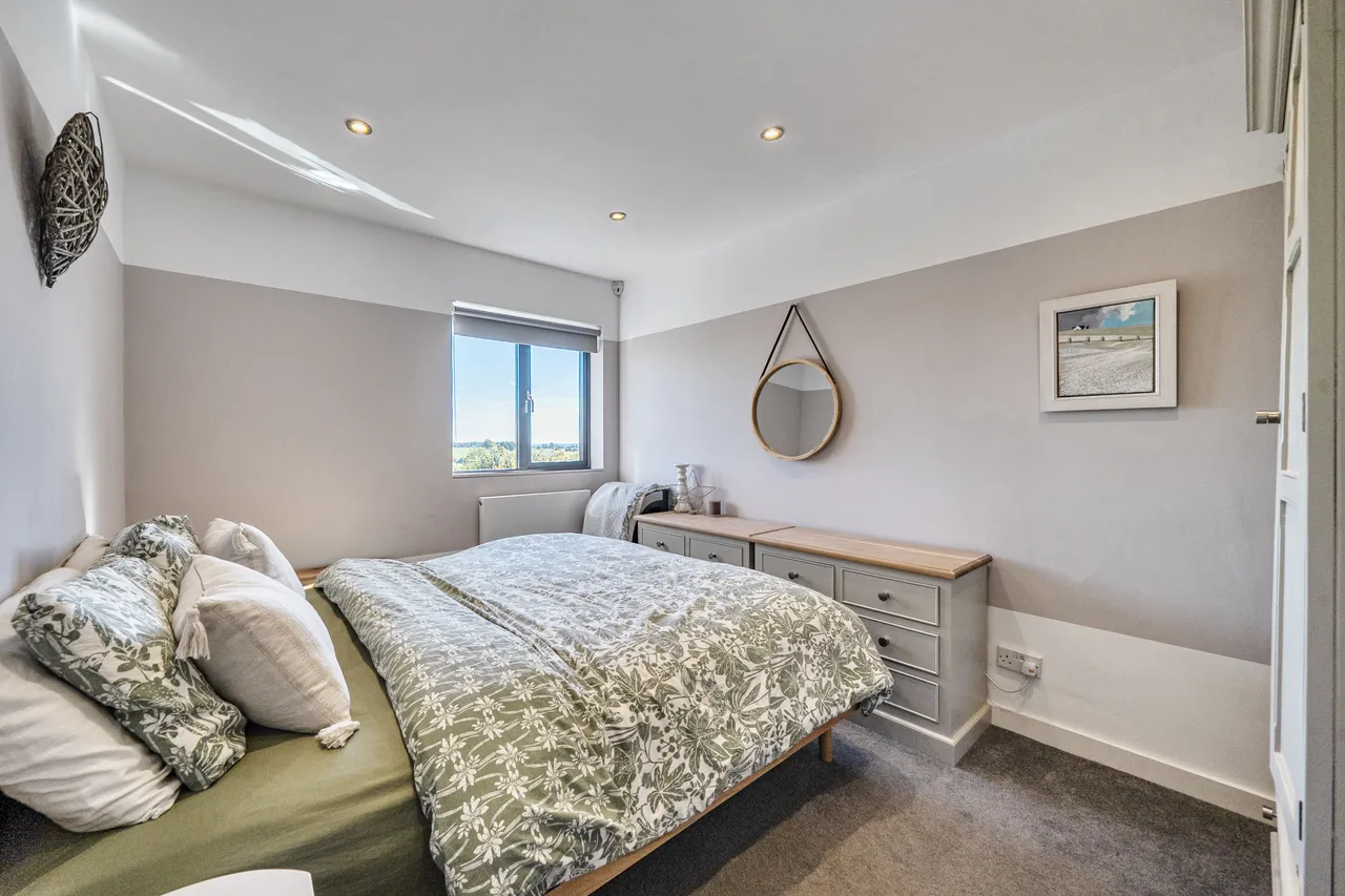 Longwood Road, Owslebury, SO21, photo 13