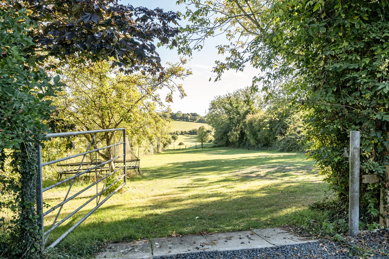 Longwood Road, Owslebury, SO21, photo 9