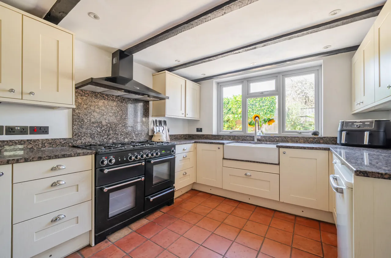Sandy Lane, Church Crookham, GU52, photo 4