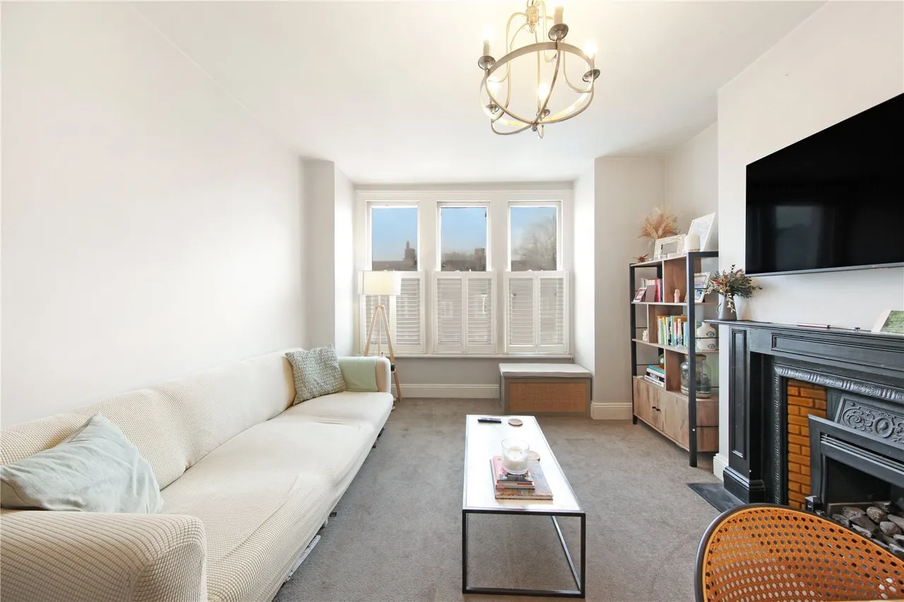 Edgeley Road, London, SW4, photo 12
