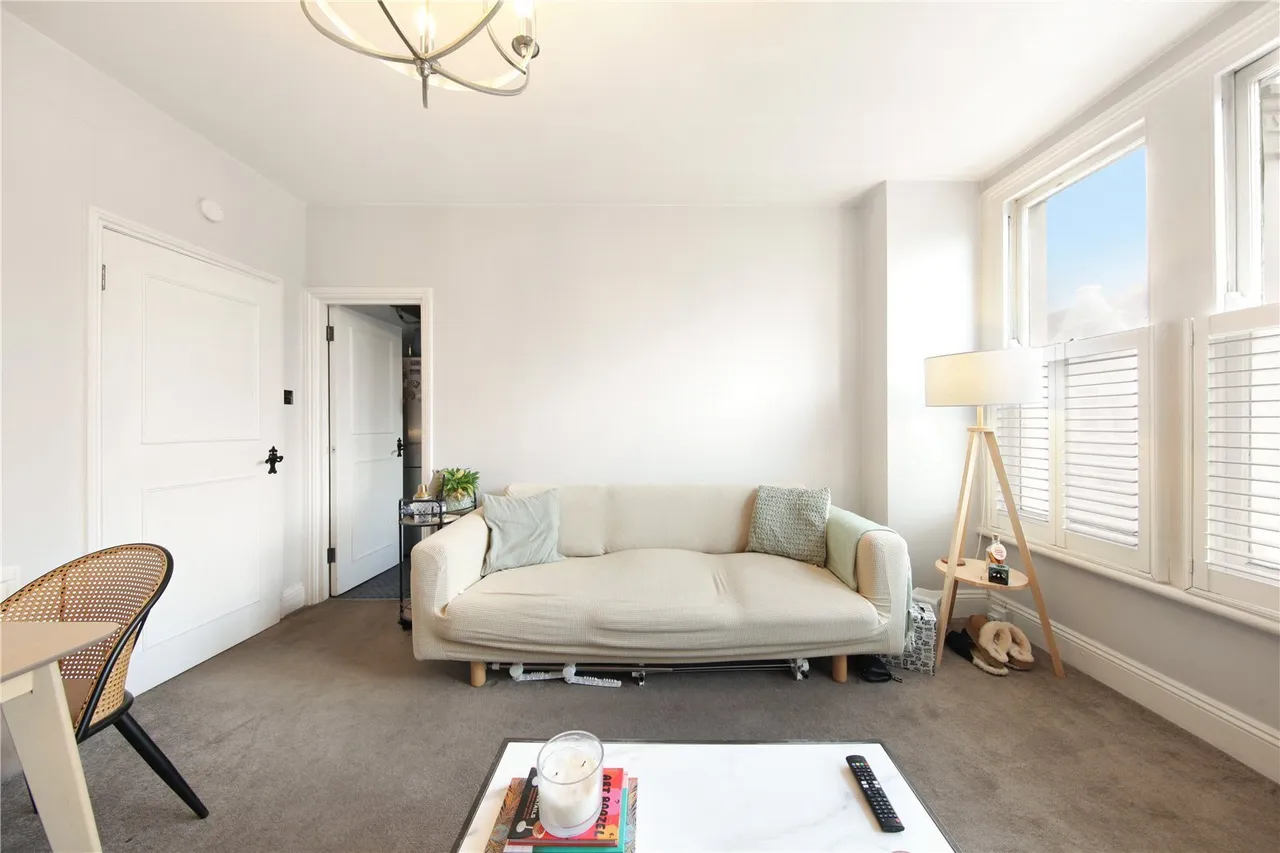 Edgeley Road, London, SW4, photo 9