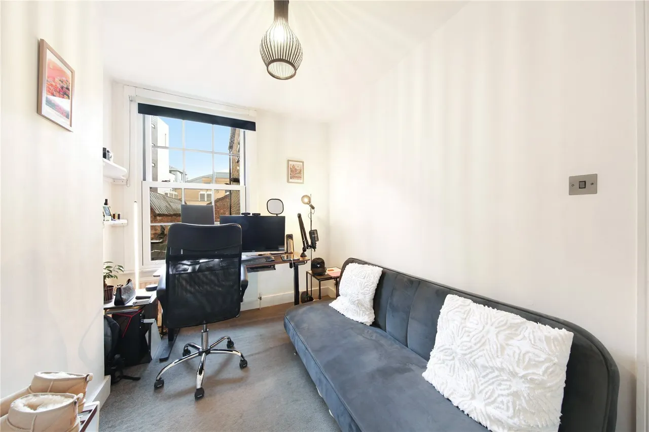 Edgeley Road, London, SW4, photo 13
