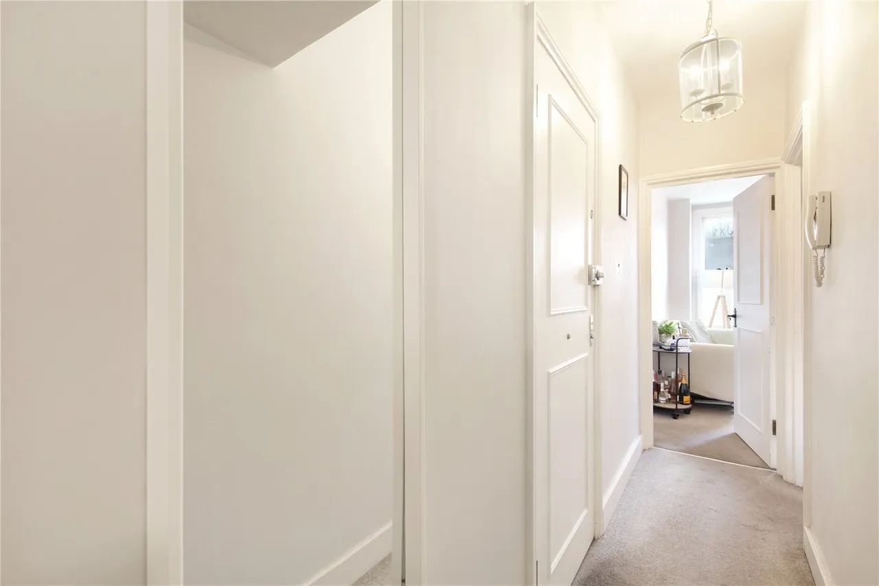 Edgeley Road, London, SW4, photo 11