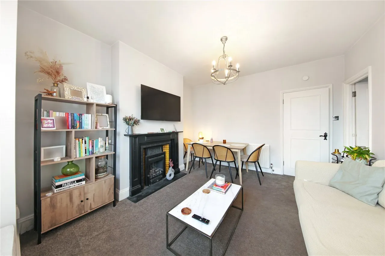 Edgeley Road, London, SW4, photo 6