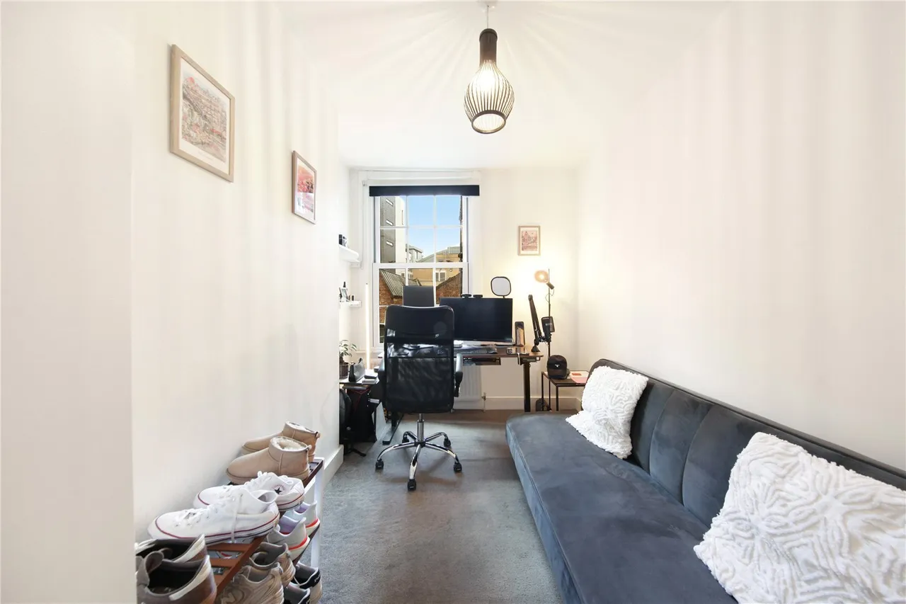 Edgeley Road, London, SW4, photo 8