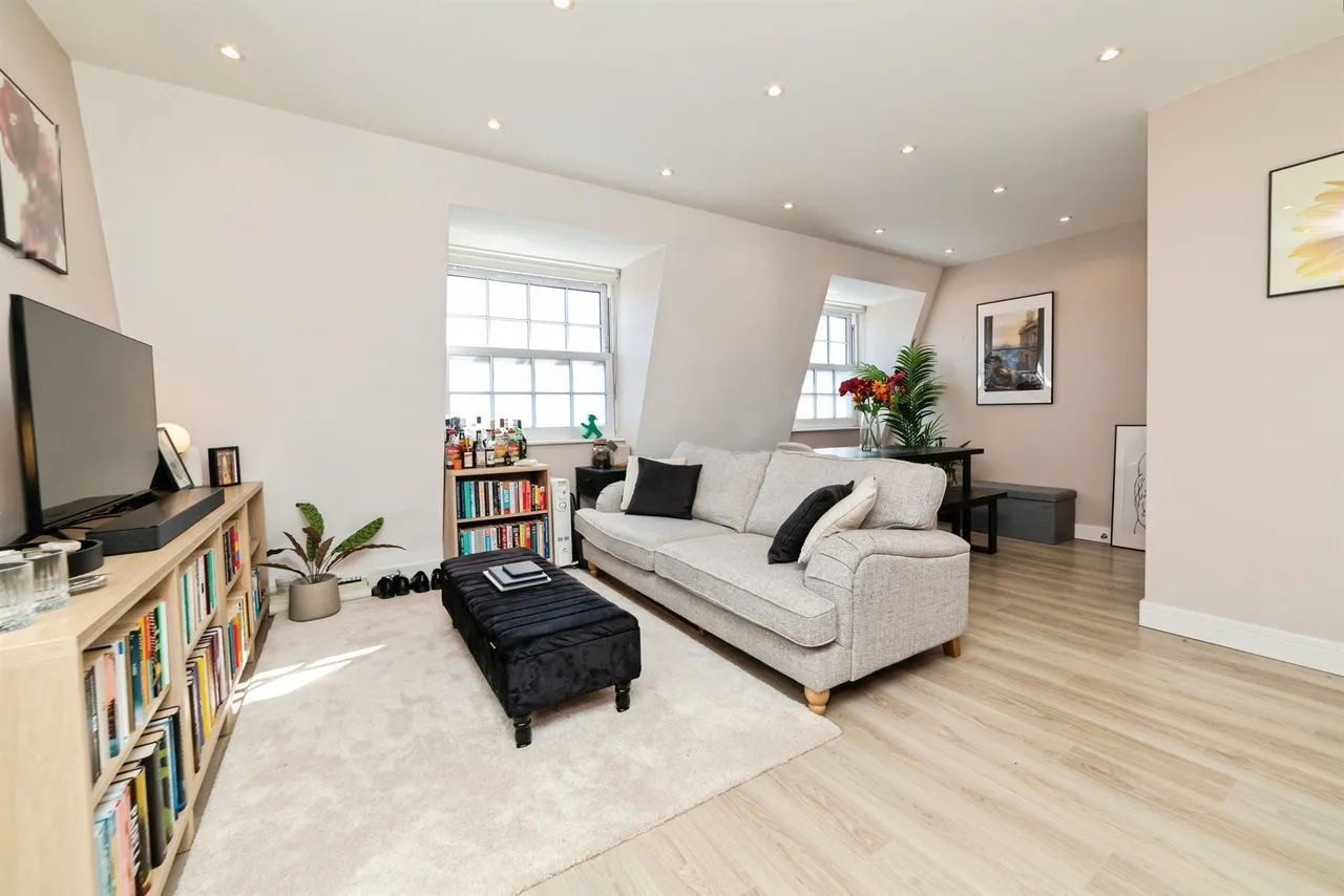 1 bed flat for sale — Stonehills, WELWYN GARDEN CITY