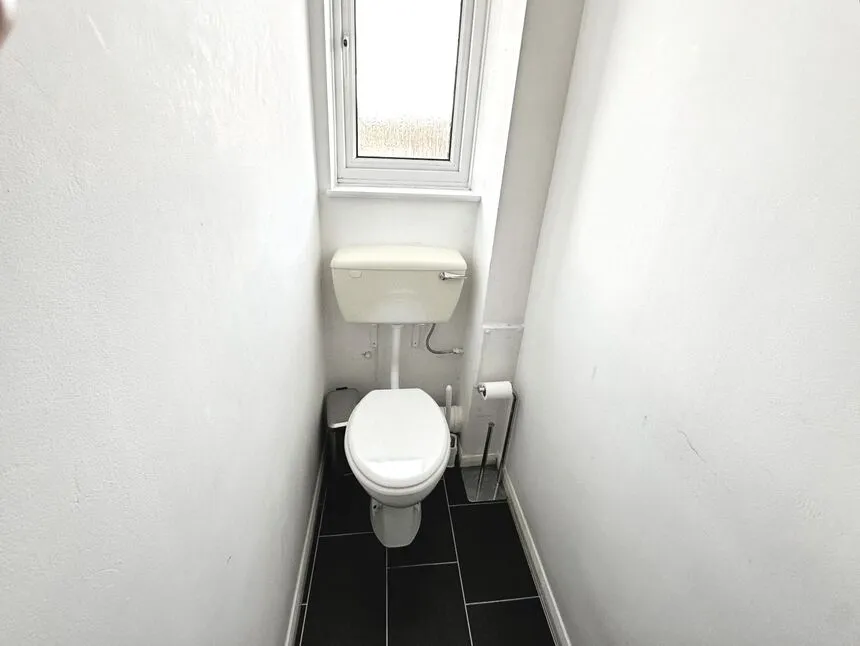 Cairn Drive, Salford, M6, photo 11