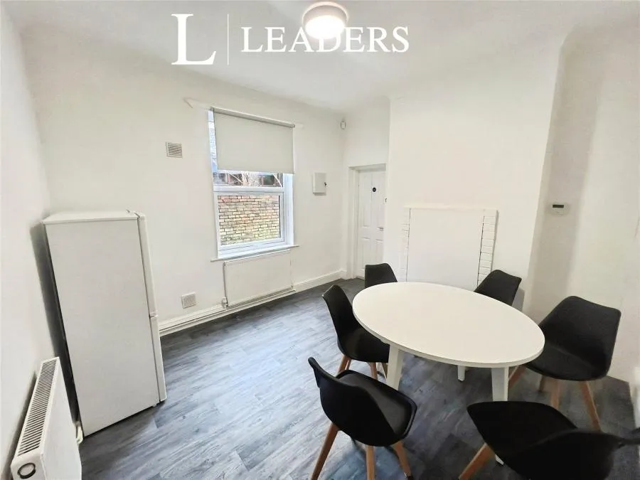 Alexandra Street, Eastwood, NG16, photo 8