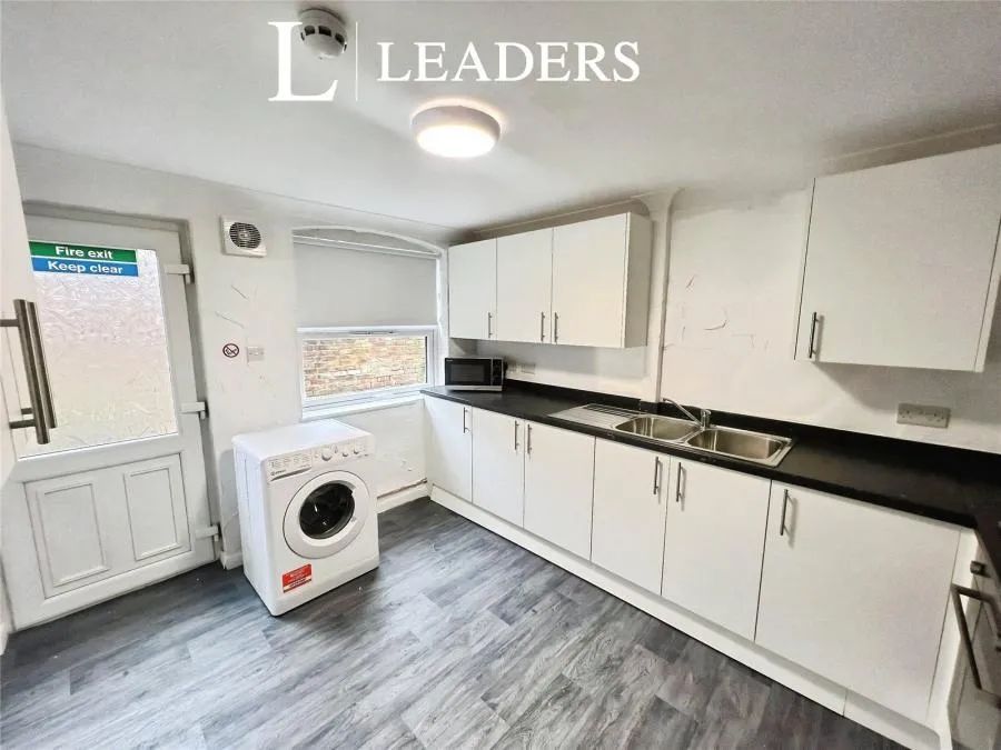 Alexandra Street, Eastwood, NG16, photo 4